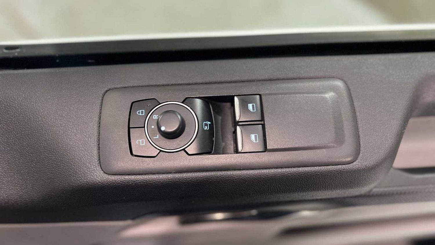 Used Ford Transit Custom 2024 for sale - 77787217: Photo 19