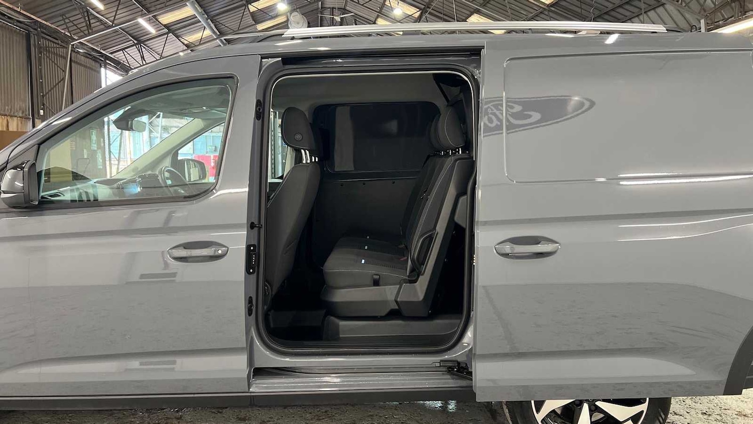 Used Ford Transit Connect 2025 for sale - 78010381: Photo 11