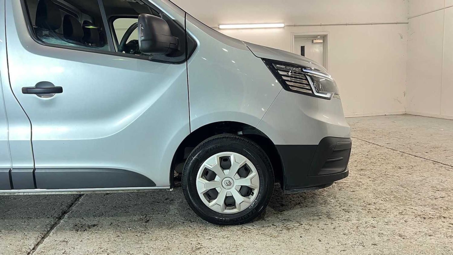 Used Renault Trafic 2023 for sale - 76661744: Photo 19