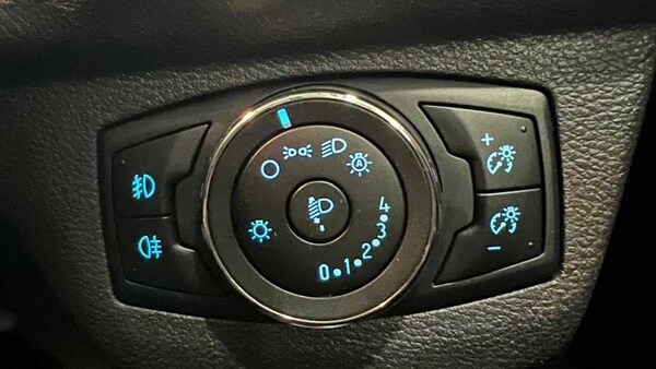 Used Ford Transit Courier 2018 for sale - 76298439: Photo 18