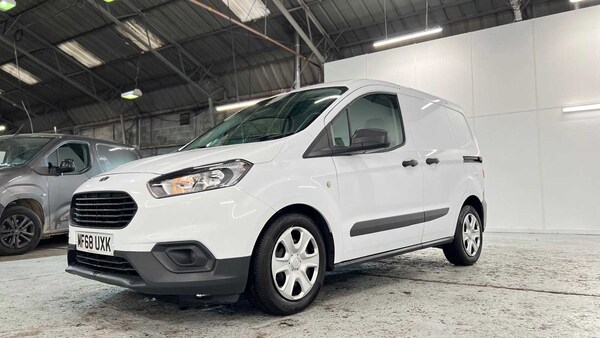 Used Ford Transit Courier 2018 for sale - 76298439: Photo 4