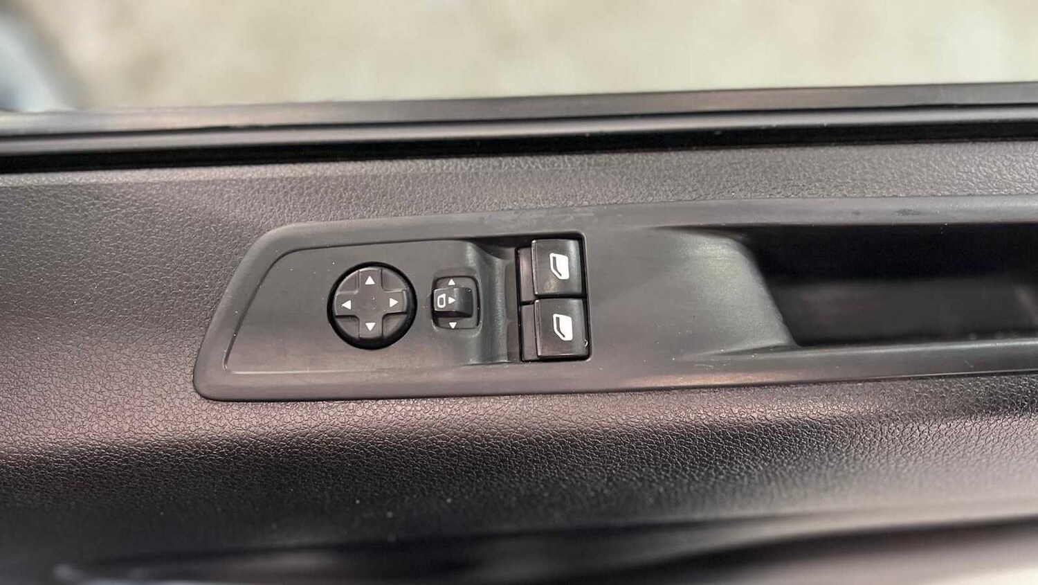 Used Vauxhall Vivaro for sale - 78118904: Photo 17