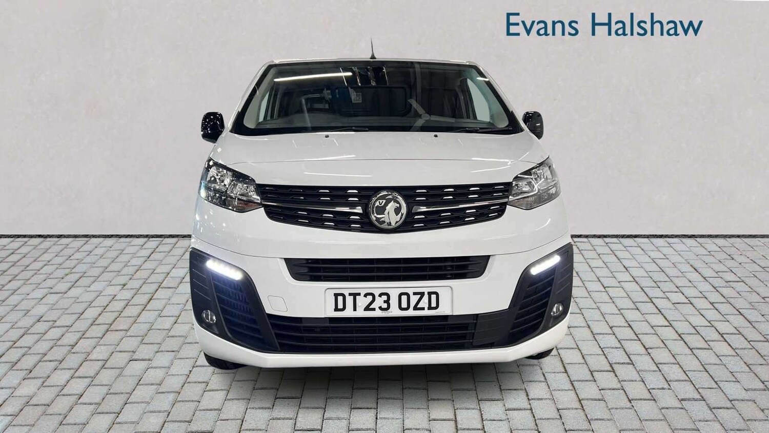 Used Vauxhall Vivaro for sale - 78118904: Photo 2