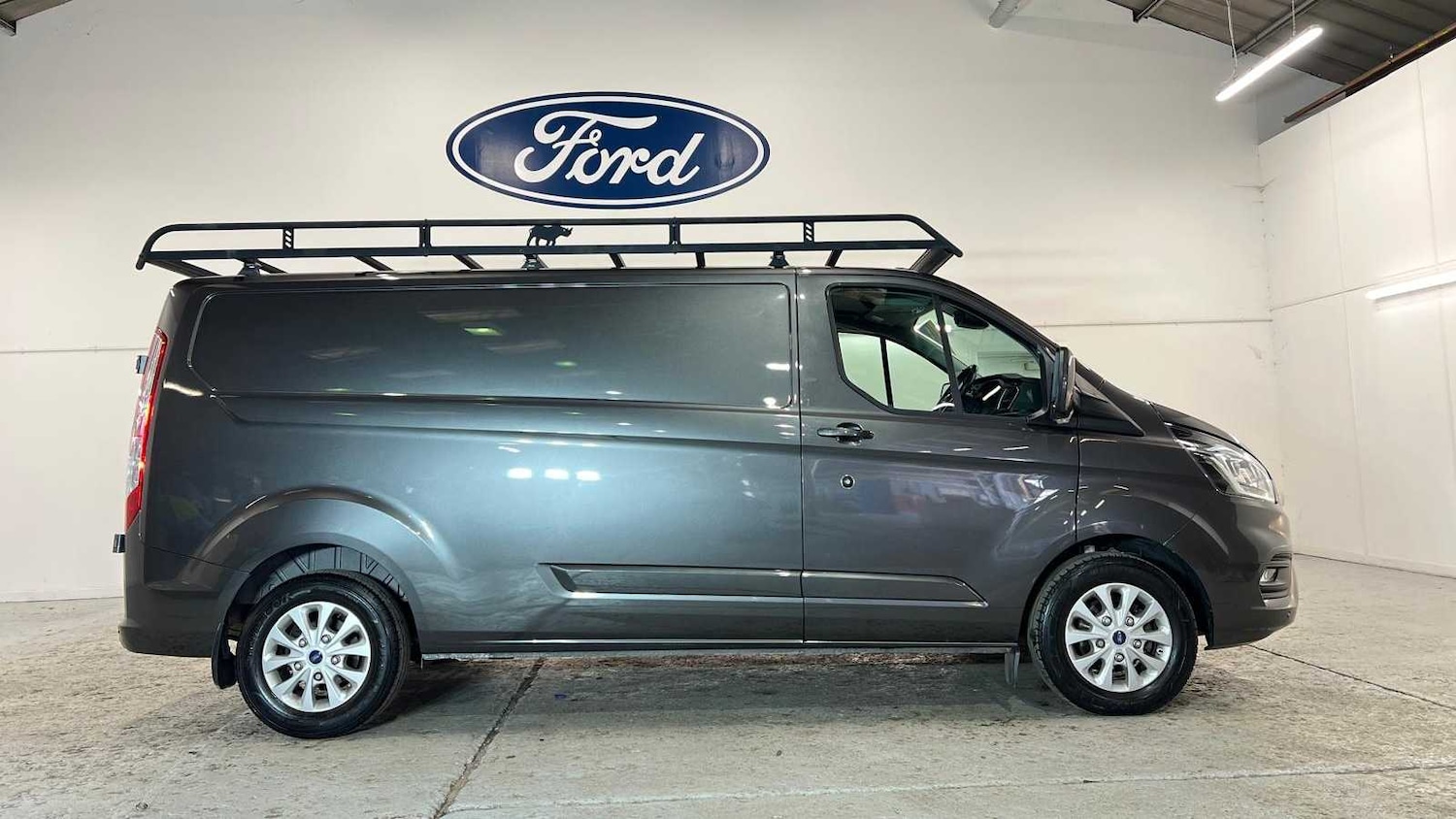 Used Ford Transit Custom 2022 for sale - 77589182: Photo 2