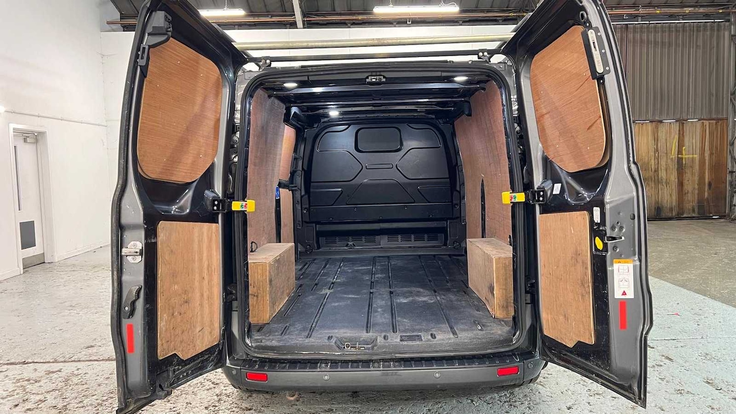 Used Ford Transit Custom 2022 for sale - 77589182: Photo 9