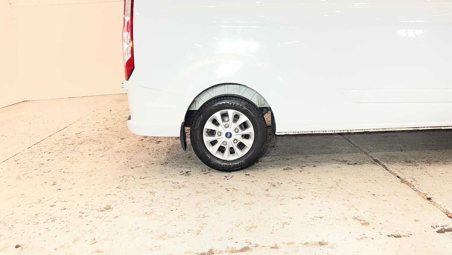 Used Ford Transit Custom 2023 for sale - 77914123: Photo 18