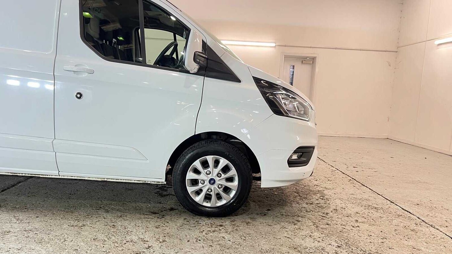Used Ford Transit Custom 2023 for sale - 77914123: Photo 19