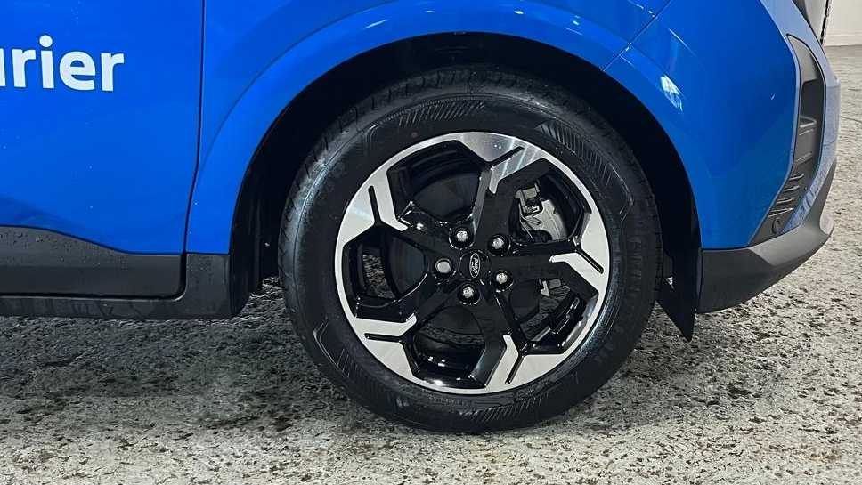 Used Ford E-Transit Courier 2025 for sale - 76272205: Photo 20