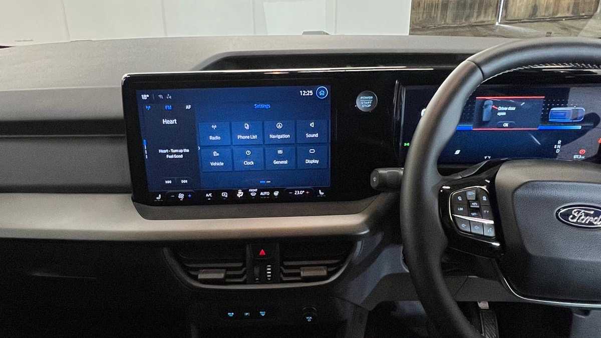 Used Ford E-Transit Courier 2025 for sale - 76272205: Photo 29