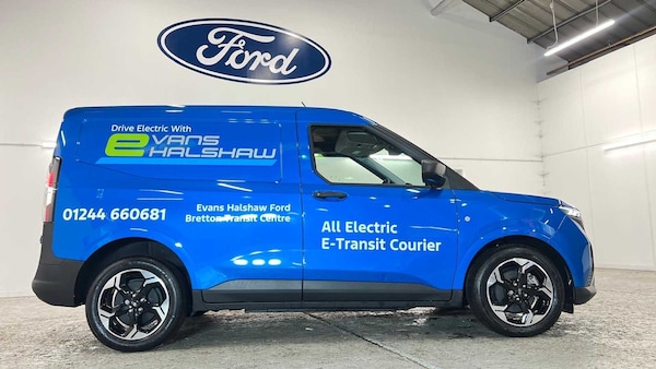 Used Ford Transit Courier 2025 for sale - 76272205: Photo 3