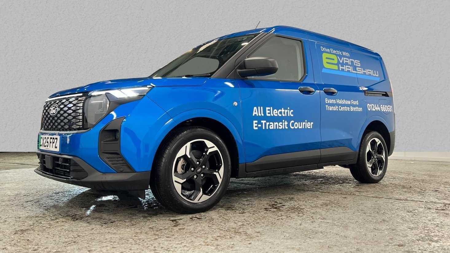 Used Ford E-Transit Courier 2025 for sale - 76272205: Photo 5