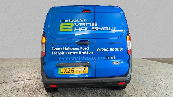 Used Ford Transit Courier 2025 for sale - 76272205: Photo 8