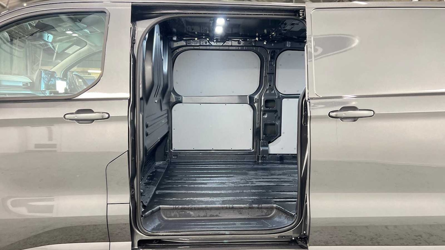 Used Ford Transit Custom 2024 for sale - 76804934: Photo 11