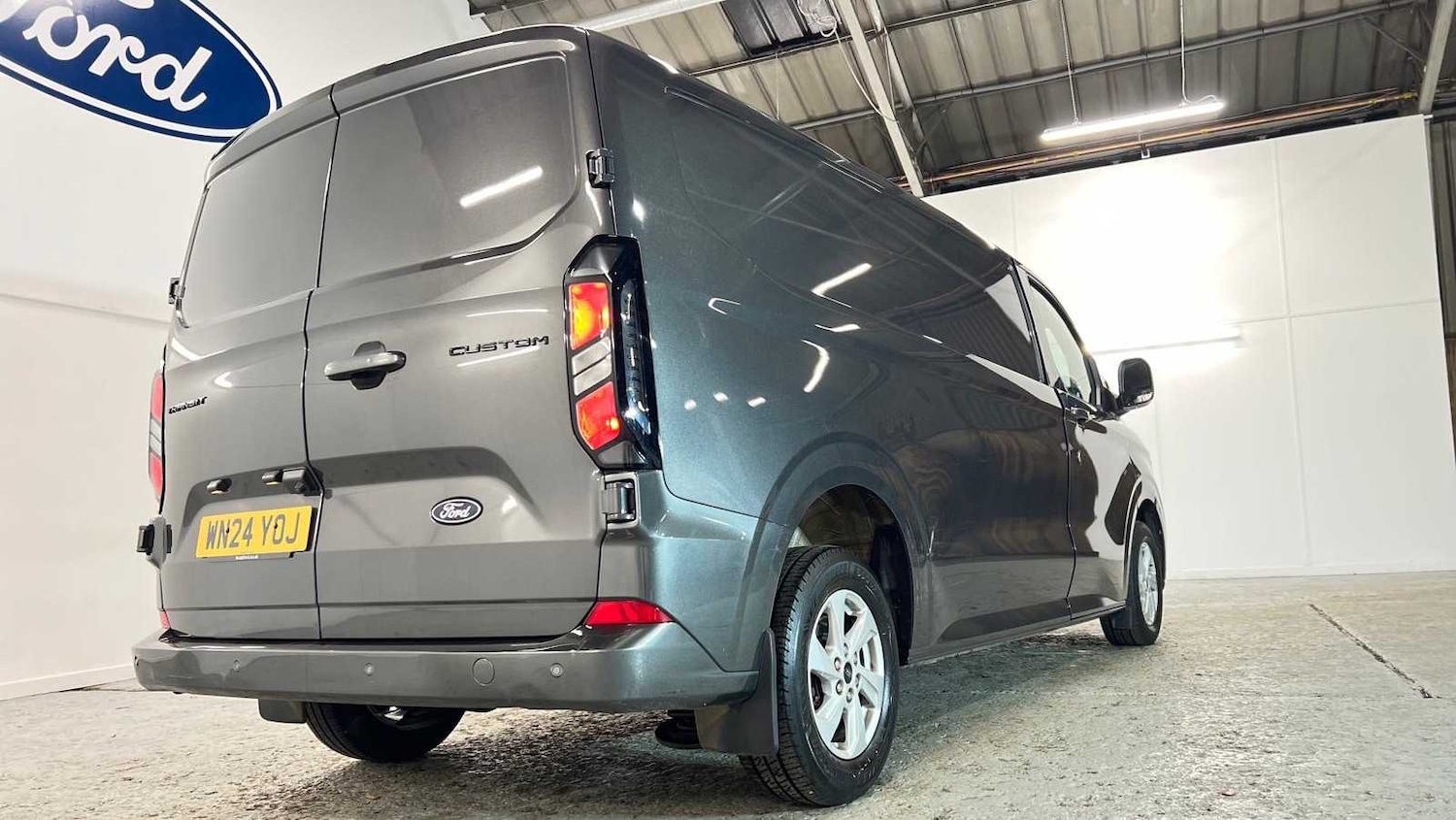 Used Ford Transit Custom 2024 for sale - 76804934: Photo 4