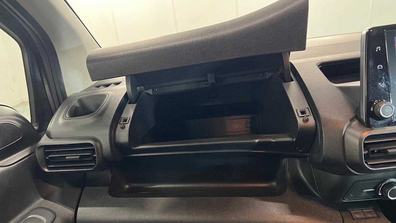 Used Citroen Berlingo 2021 for sale - 76587561: Photo 34