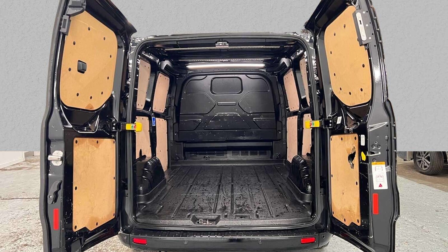Used Ford Transit Custom 2022 for sale - 76087861: Photo 11