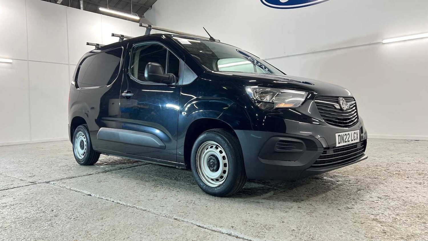 Used Vauxhall Combo 2022 for sale - 76967923: Photo 1