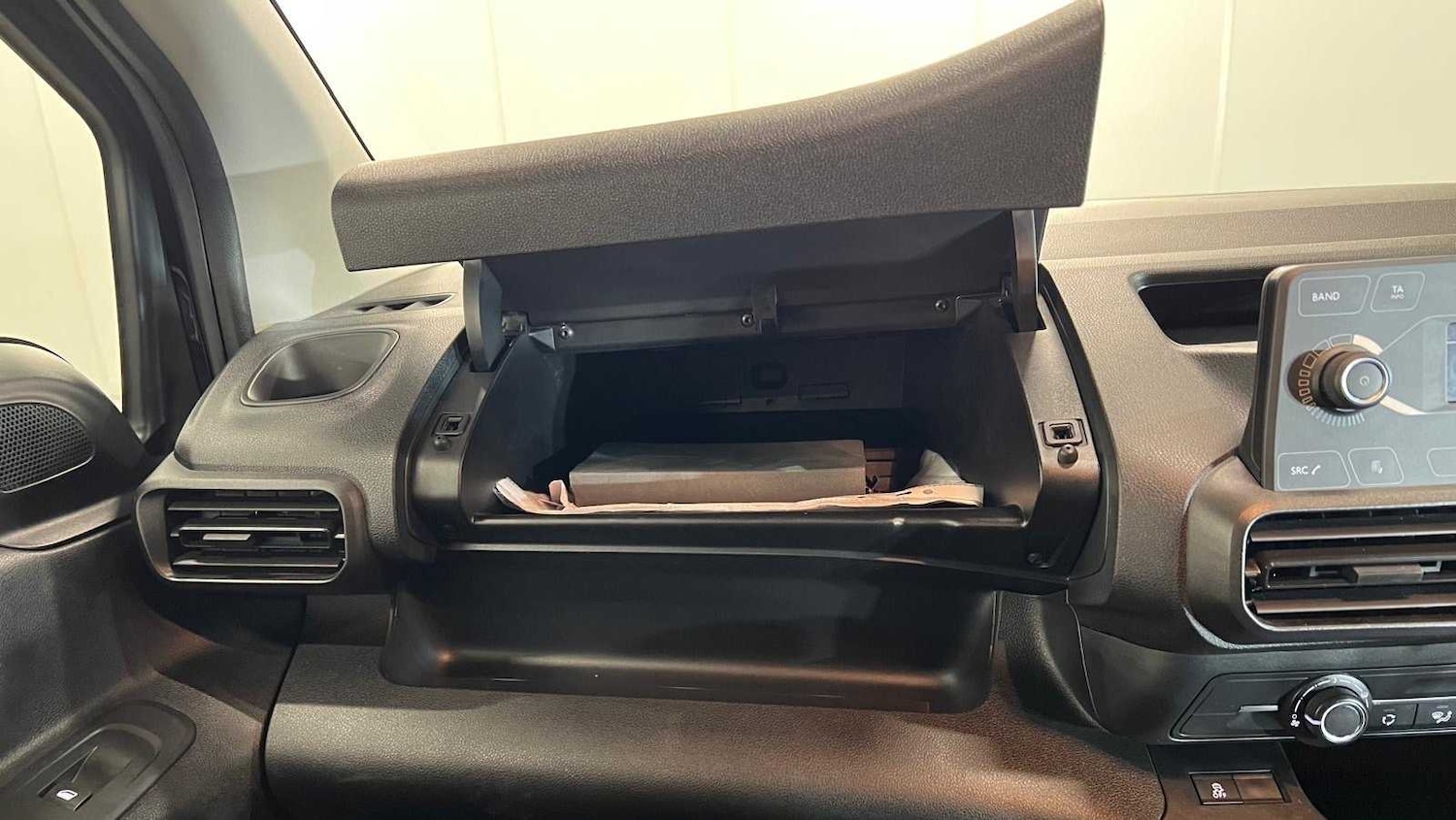 Used Vauxhall Combo 2022 for sale - 76967923: Photo 27