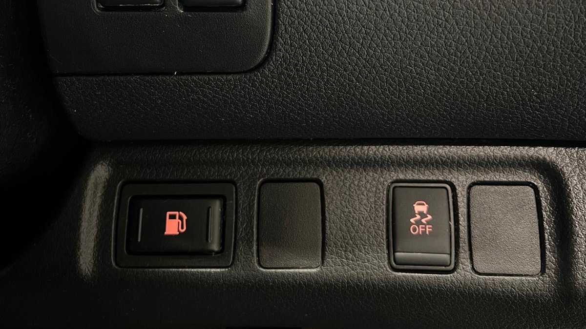 Used Nissan Navara 2020 for sale - 77886279: Photo 31