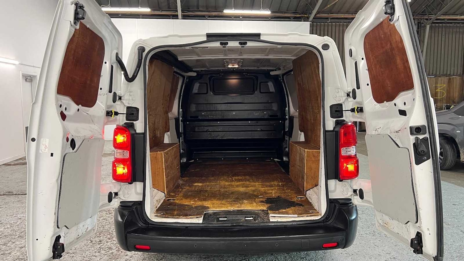 Used Vauxhall Vivaro 2020 for sale - 76475796: Photo 10