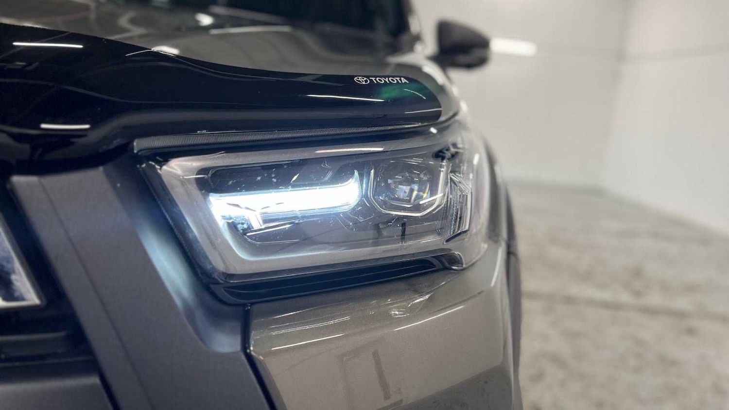 Used Toyota Hilux 2025 for sale - 77414607: Photo 12