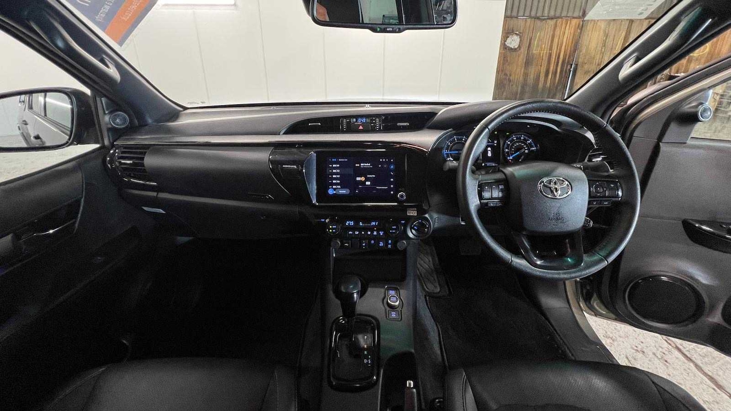 Used Toyota Hilux 2025 for sale - 77414607: Photo 32