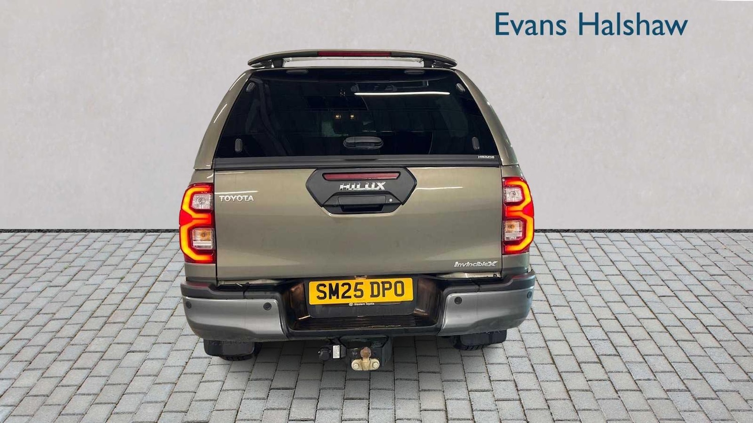 Used Toyota Hilux 2025 for sale - 77414607: Photo 8