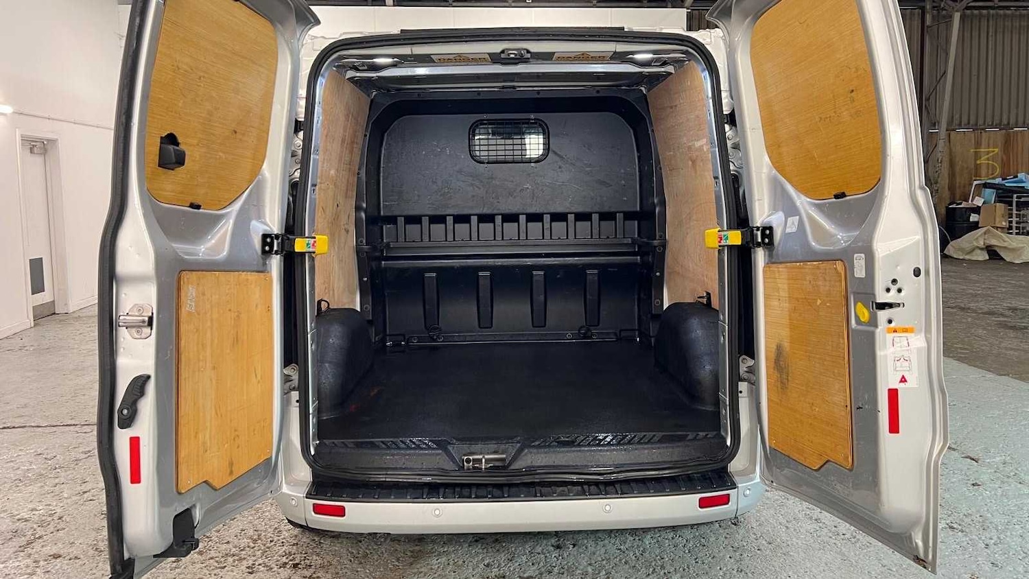 Used Ford Transit Custom 2023 for sale - 76774152: Photo 12