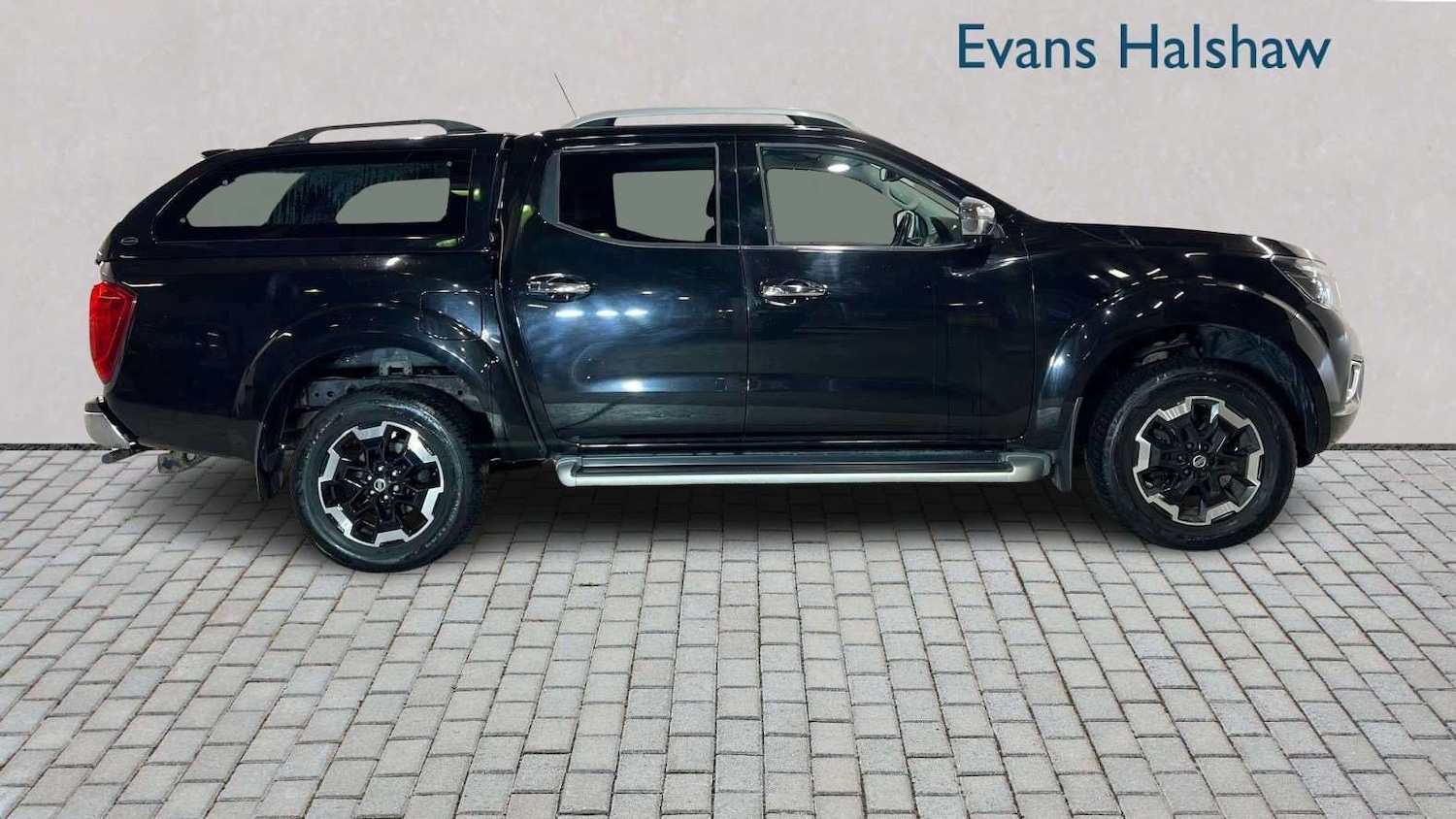 Used Nissan Navara 2020 for sale - 77686559: Photo 4