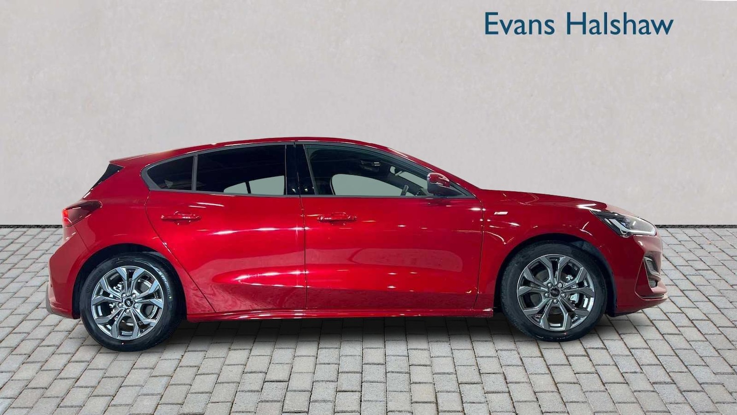 Used Ford Focus 2025 for sale - 78187930: Photo 2