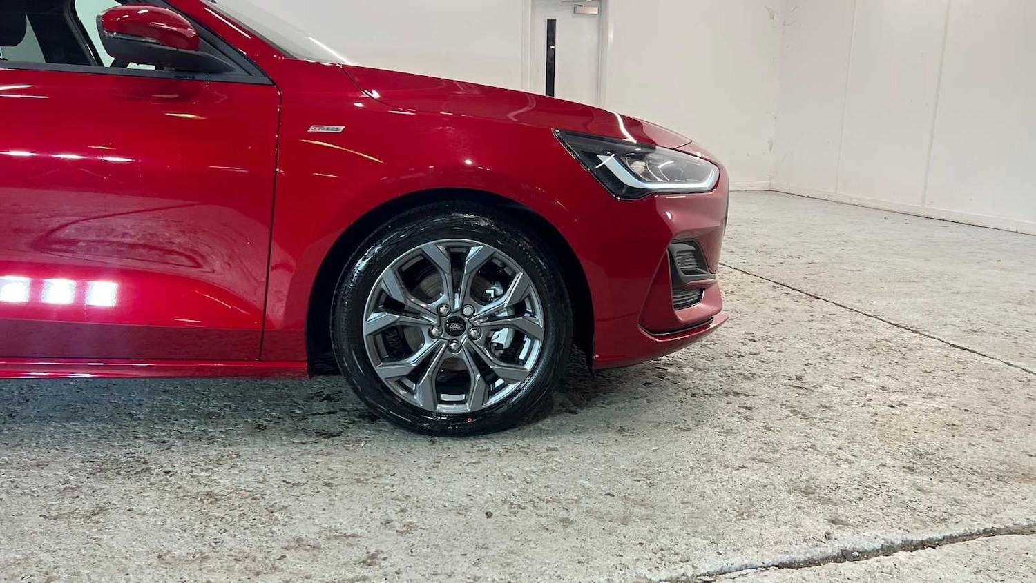 Used Ford Focus 2025 for sale - 78187930: Photo 4