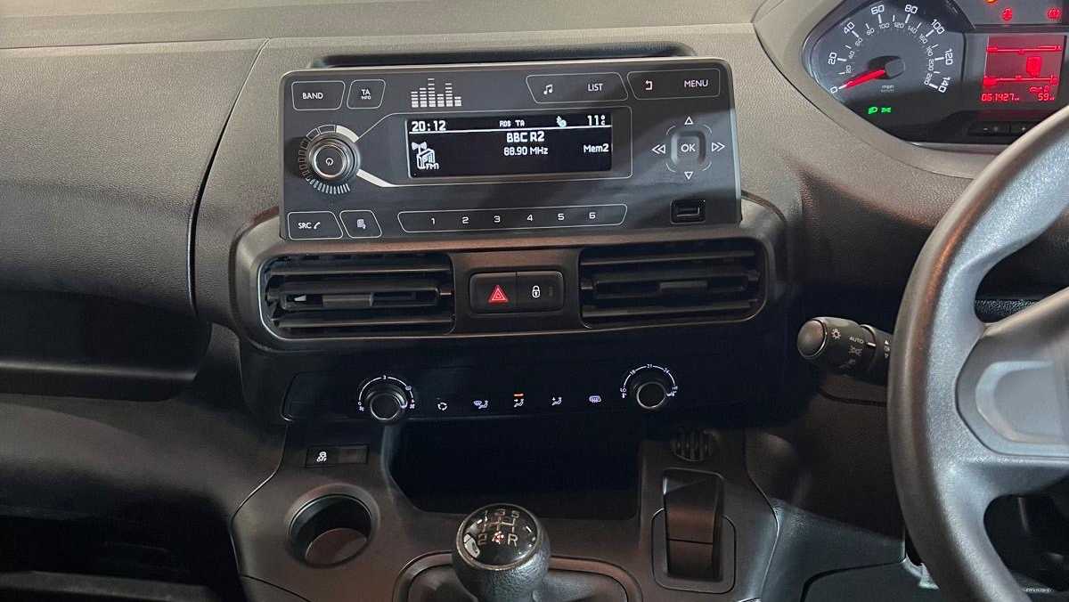 Used Peugeot Partner 2019 for sale - 77810919: Photo 20