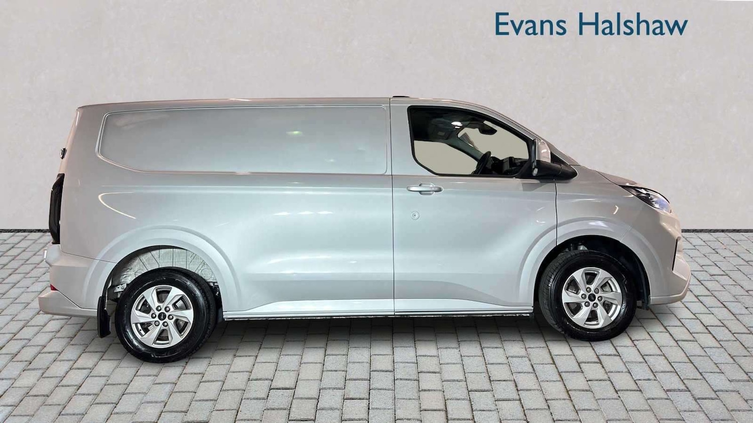 Used Ford Transit Custom 2025 for sale - 78118987: Photo 2