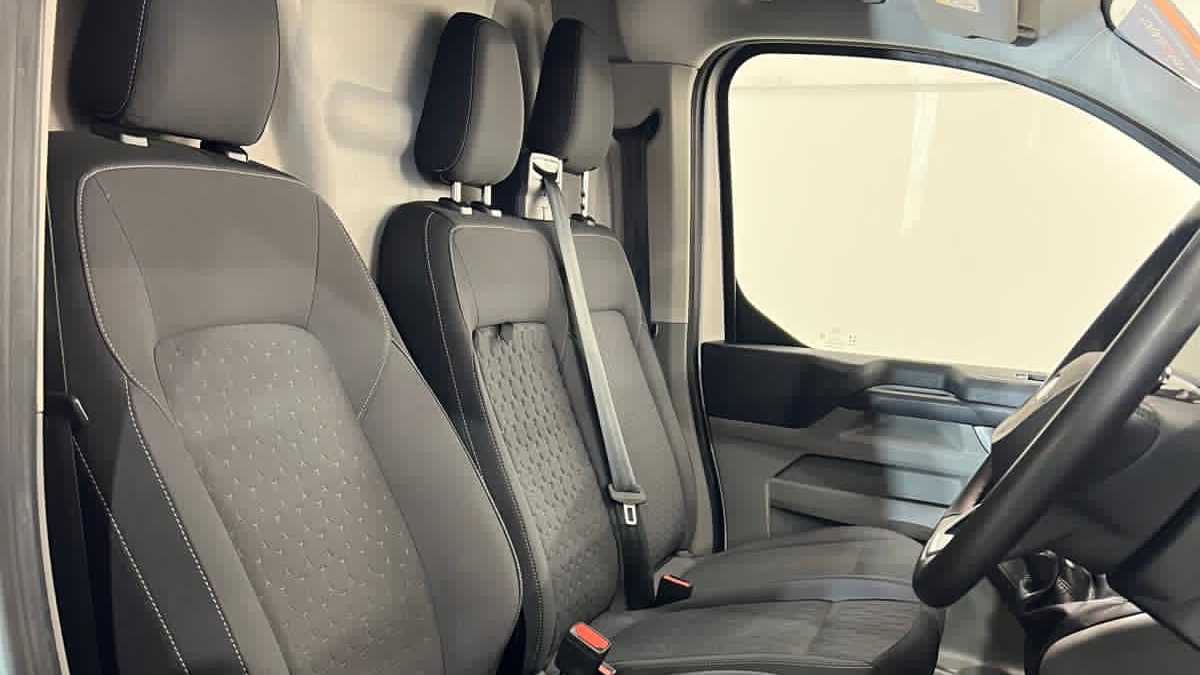 Used Ford Transit Custom 2025 for sale - 78118987: Photo 32