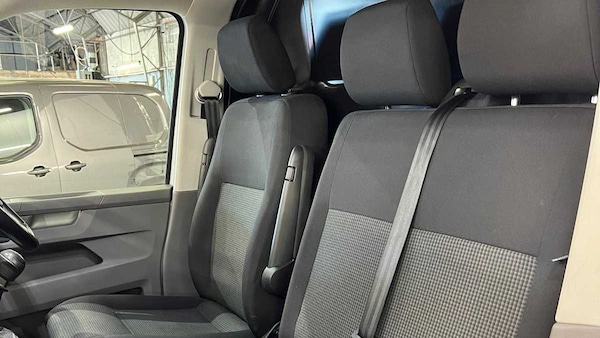 Used Volkswagen Transporter 2023 for sale - 76063500: Photo 32