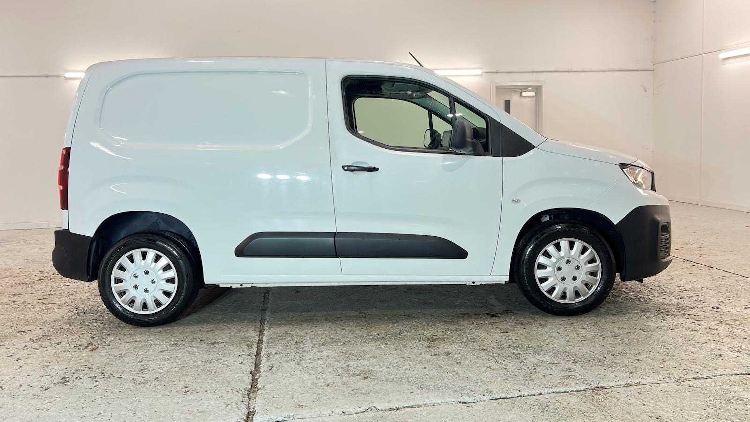 Used Peugeot Partner 2020 for sale - 76955206: Photo 4