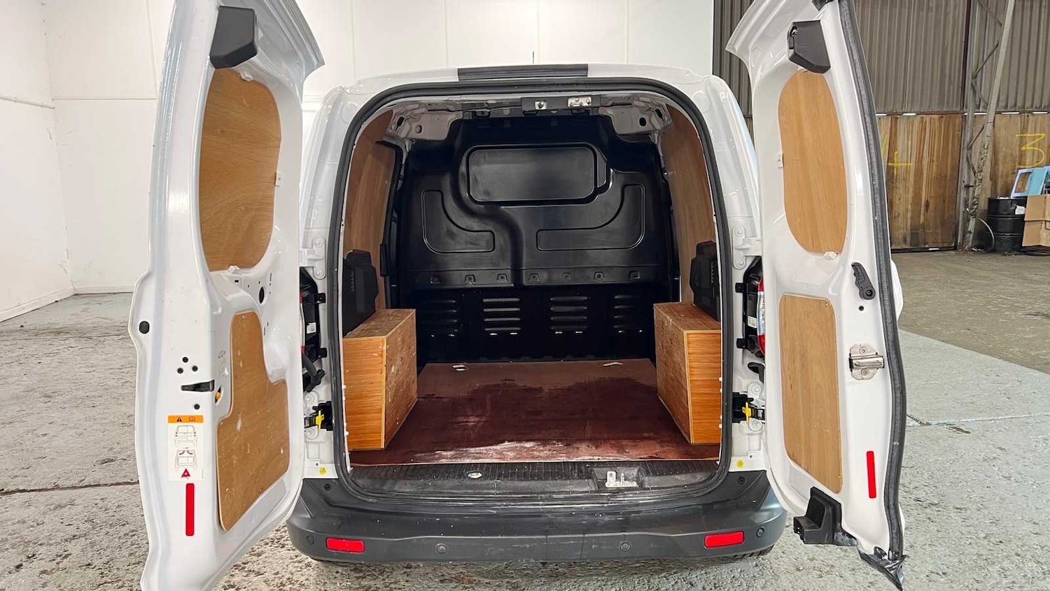 Used Ford Transit Courier 2021 for sale - 76624552: Photo 11