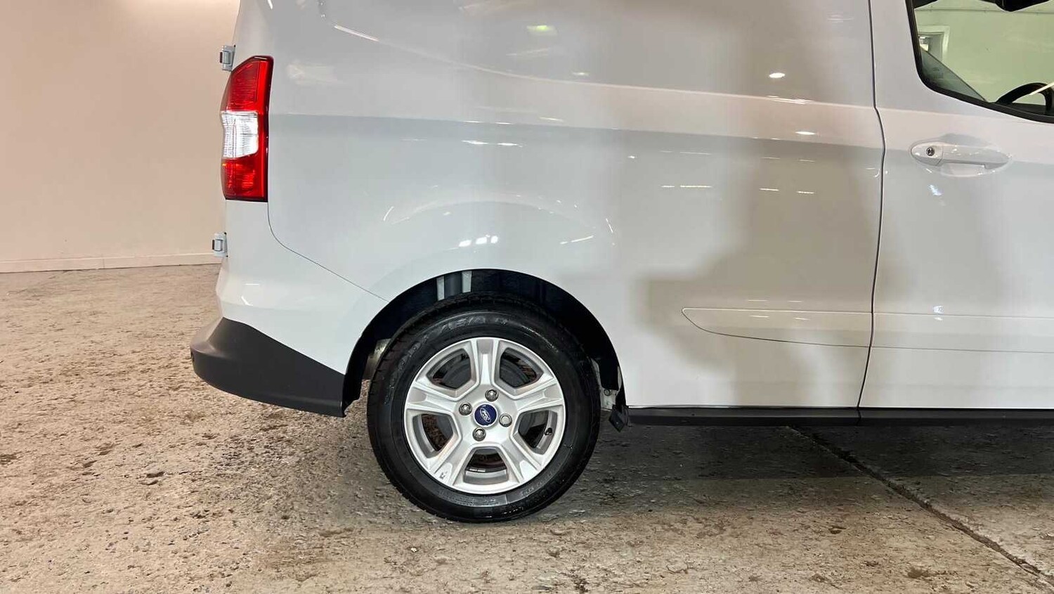 Used Ford Transit Courier 2021 for sale - 76624552: Photo 31