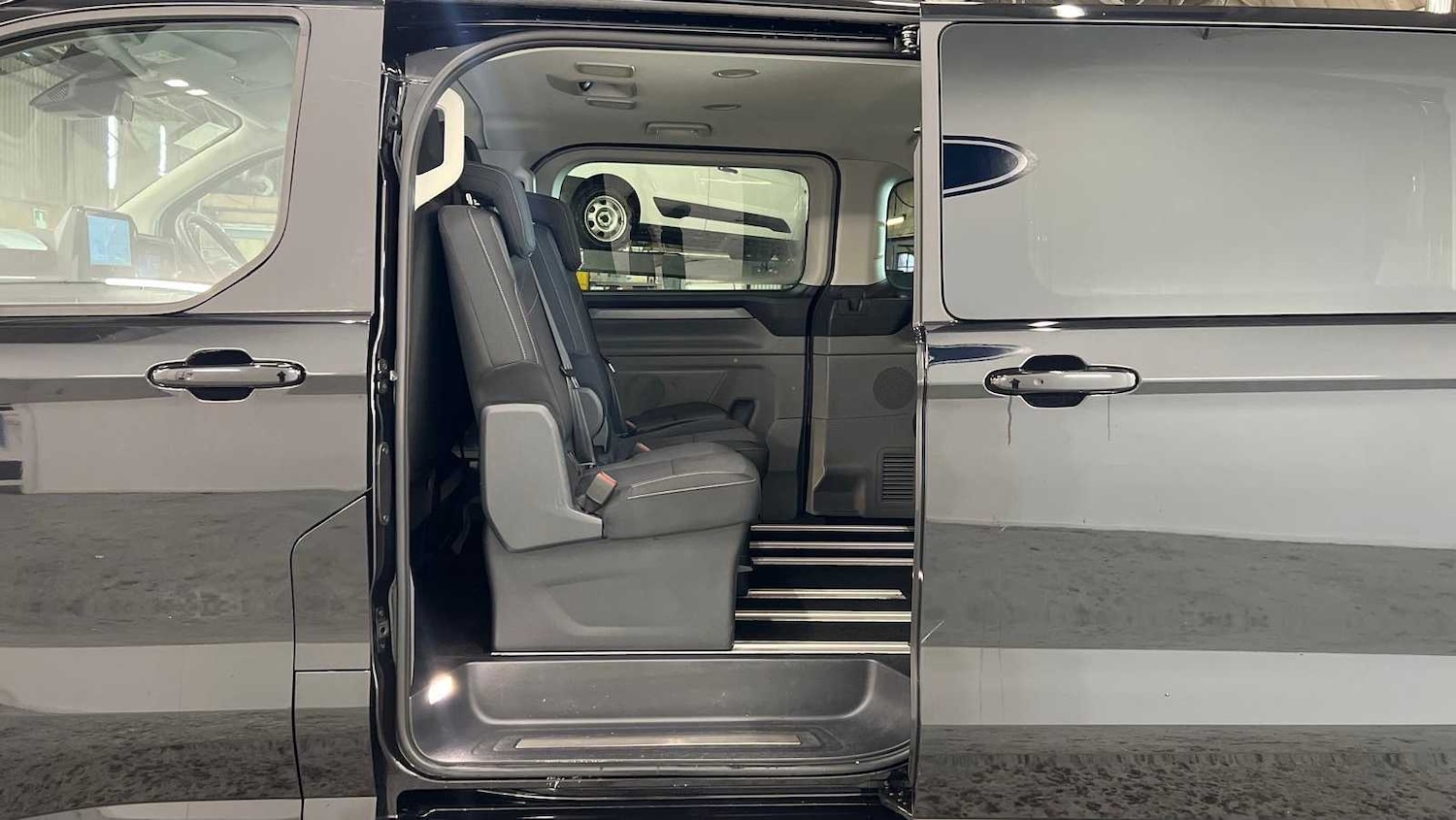 Used Ford Tourneo Custom 2024 for sale - 77334080: Photo 14