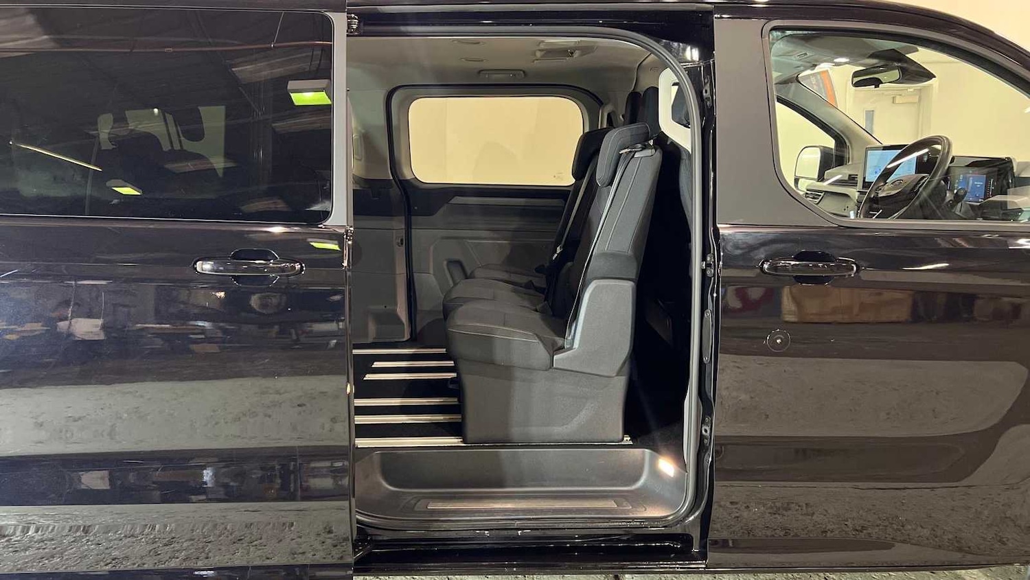 Used Ford Tourneo Custom 2024 for sale - 77334080: Photo 15