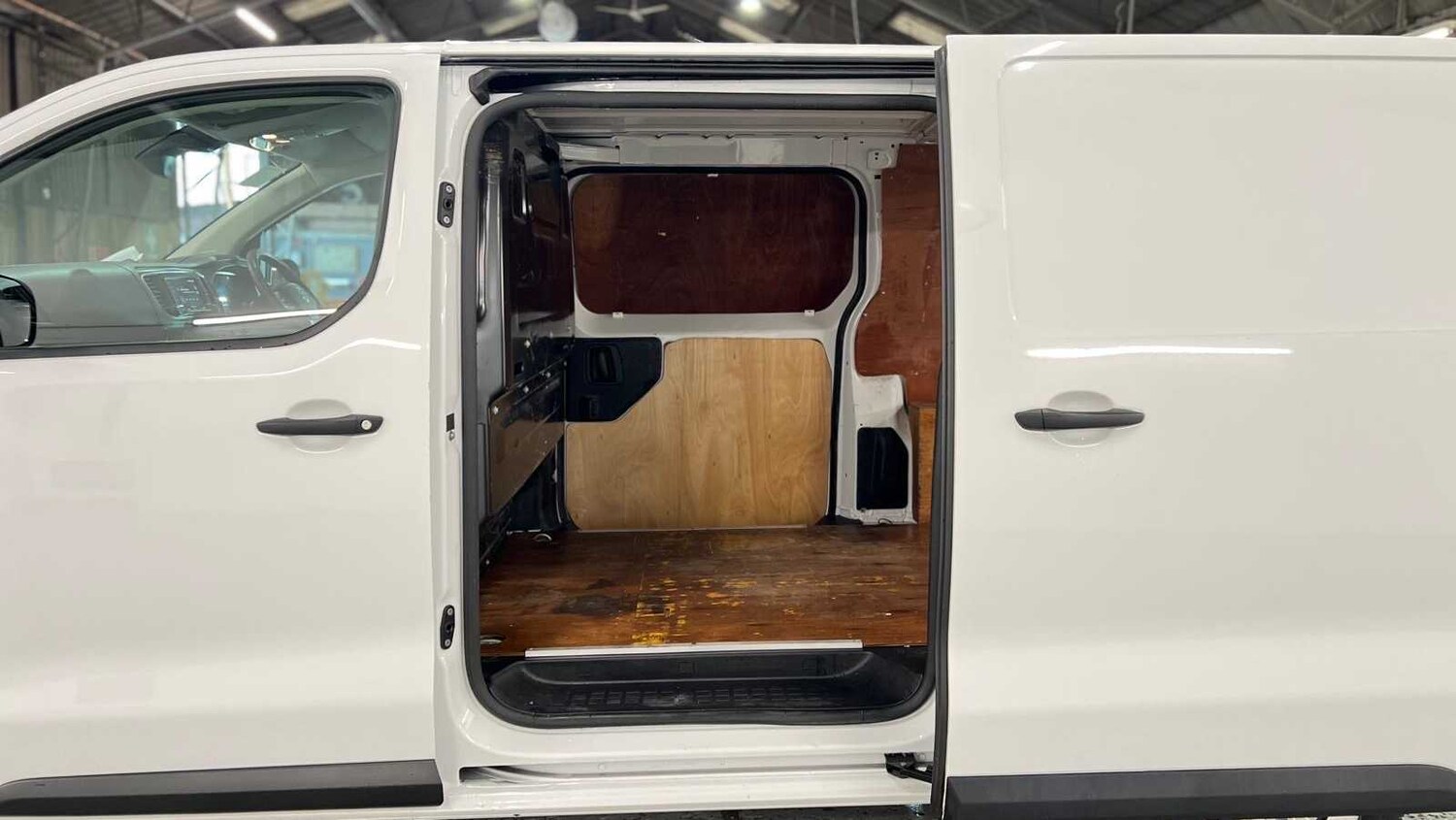 Used Vauxhall Vivaro 2022 for sale - 77429092: Photo 12