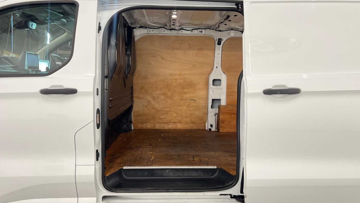 Used Ford Transit Custom 2024 for sale - 77686550: Photo 14