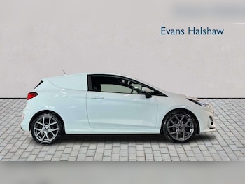 Used Ford Fiesta 2022 for sale - 79095940: Photo