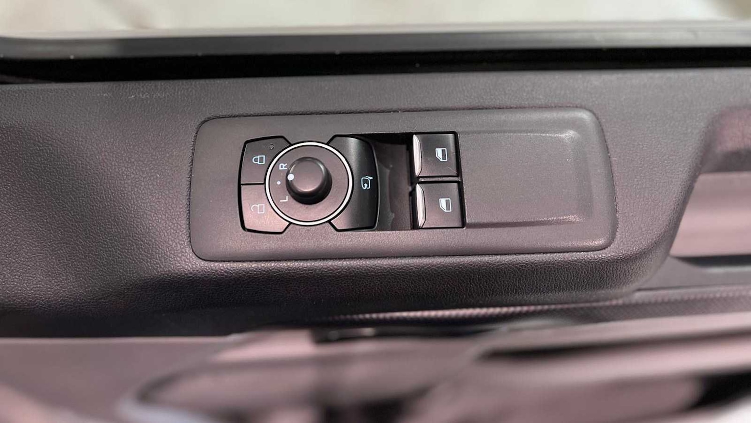 Used Ford Transit Custom 2024 for sale - 77233132: Photo 21