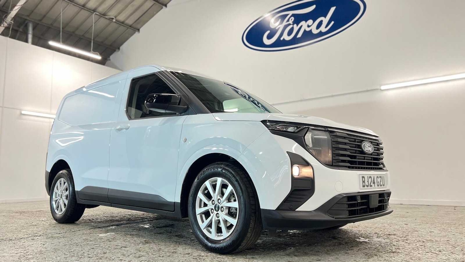 Used Ford Transit Courier 2024 for sale - 76636673: Photo 1
