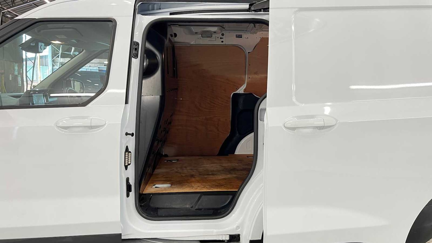 Used Ford Transit Courier 2024 for sale - 76636673: Photo 19