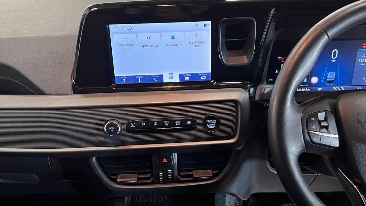 Used Ford Transit Courier 2024 for sale - 76636673: Photo 30