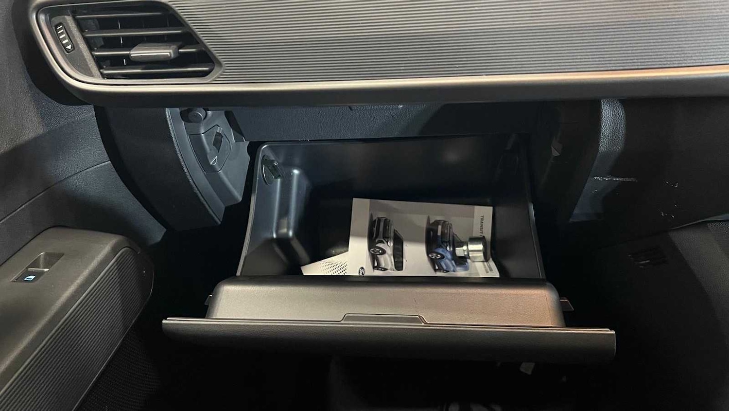 Used Ford Transit Courier 2024 for sale - 76636673: Photo 32