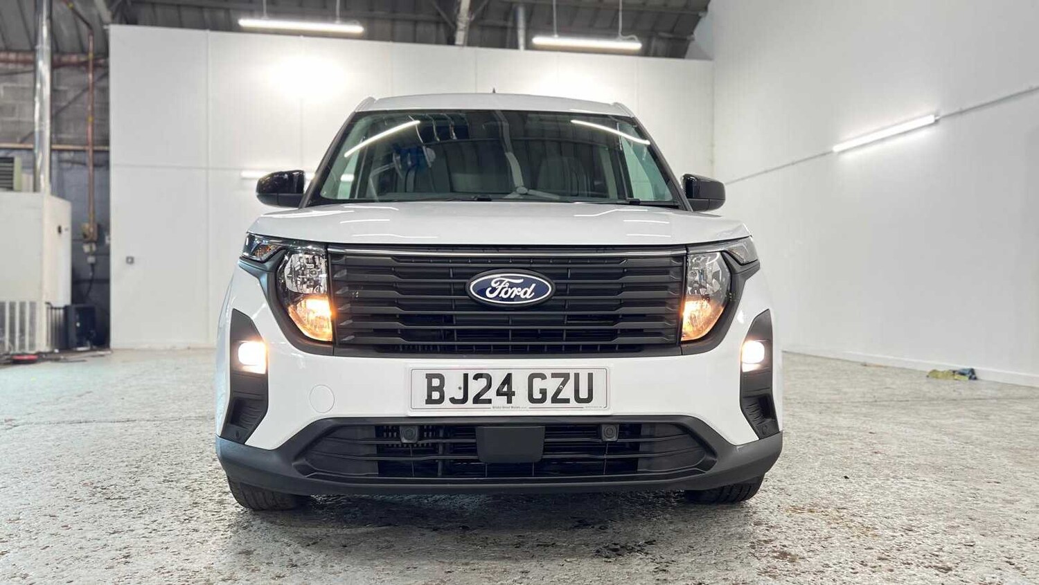 Used Ford Transit Courier 2024 for sale - 76636673: Photo 4