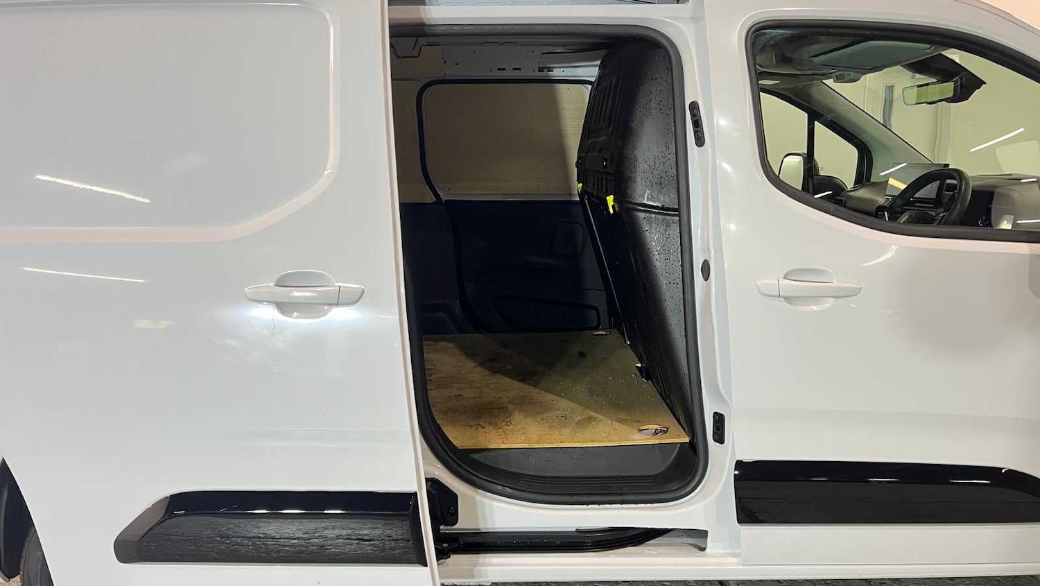 Used Citroen Berlingo 2024 for sale - 77674754: Photo 12